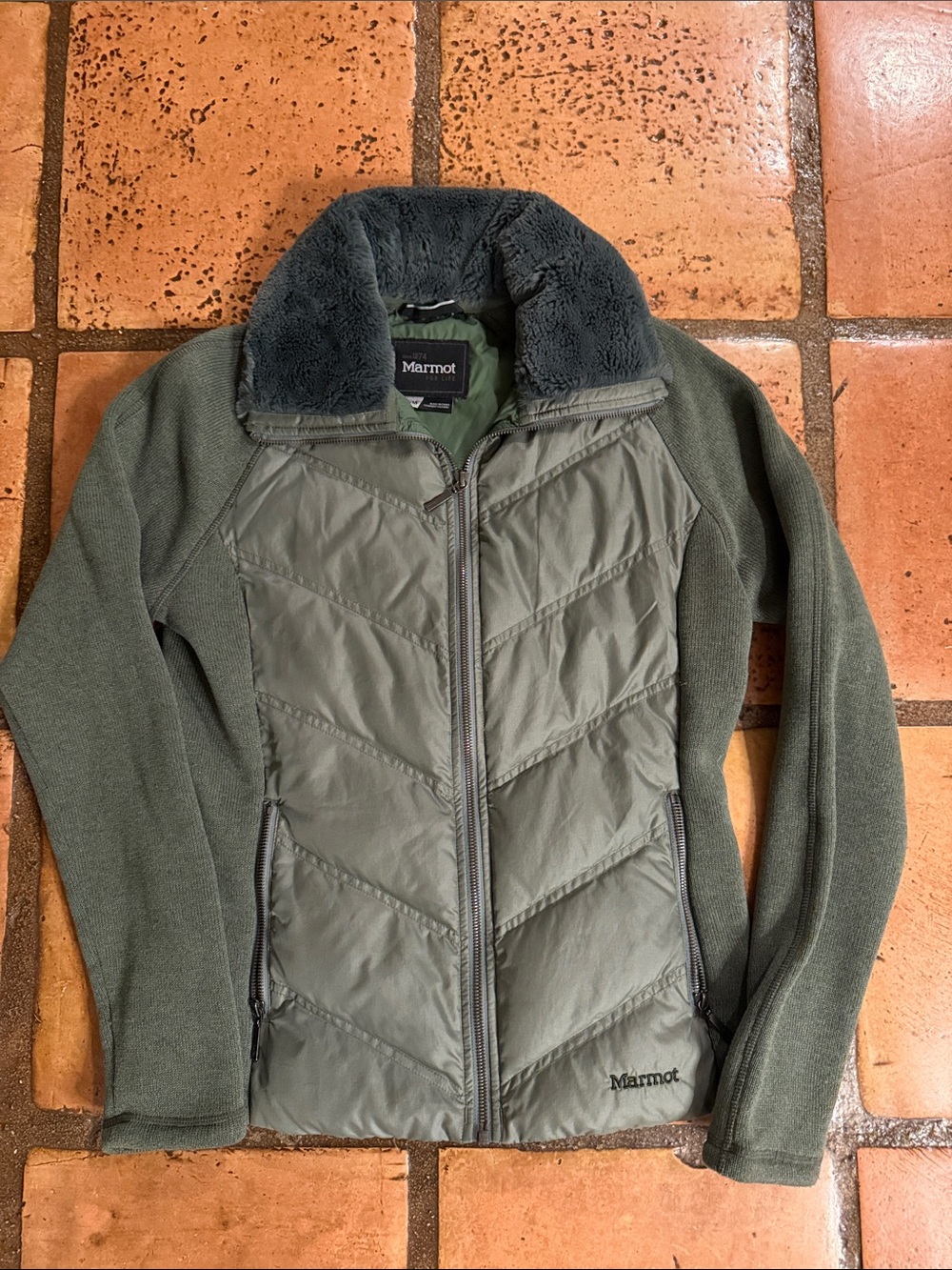 Marmot Women's Olive Green Quilted & Down Hybrid Jacket